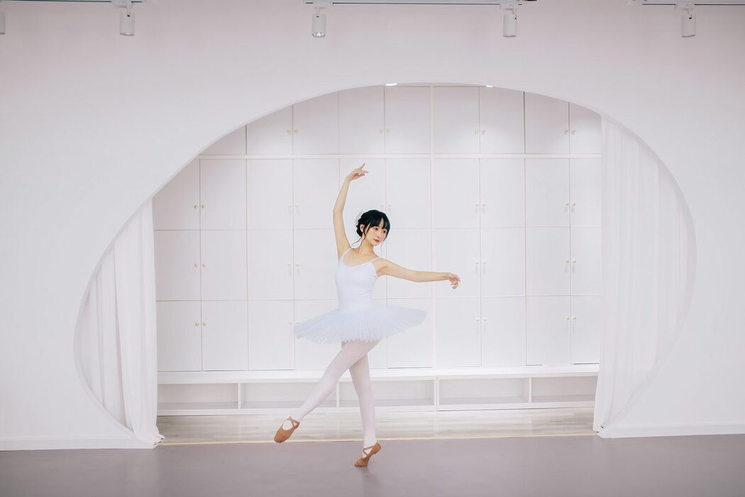 YiTuYu艺图语 Vol.5262 Feng Mu Mu AINY