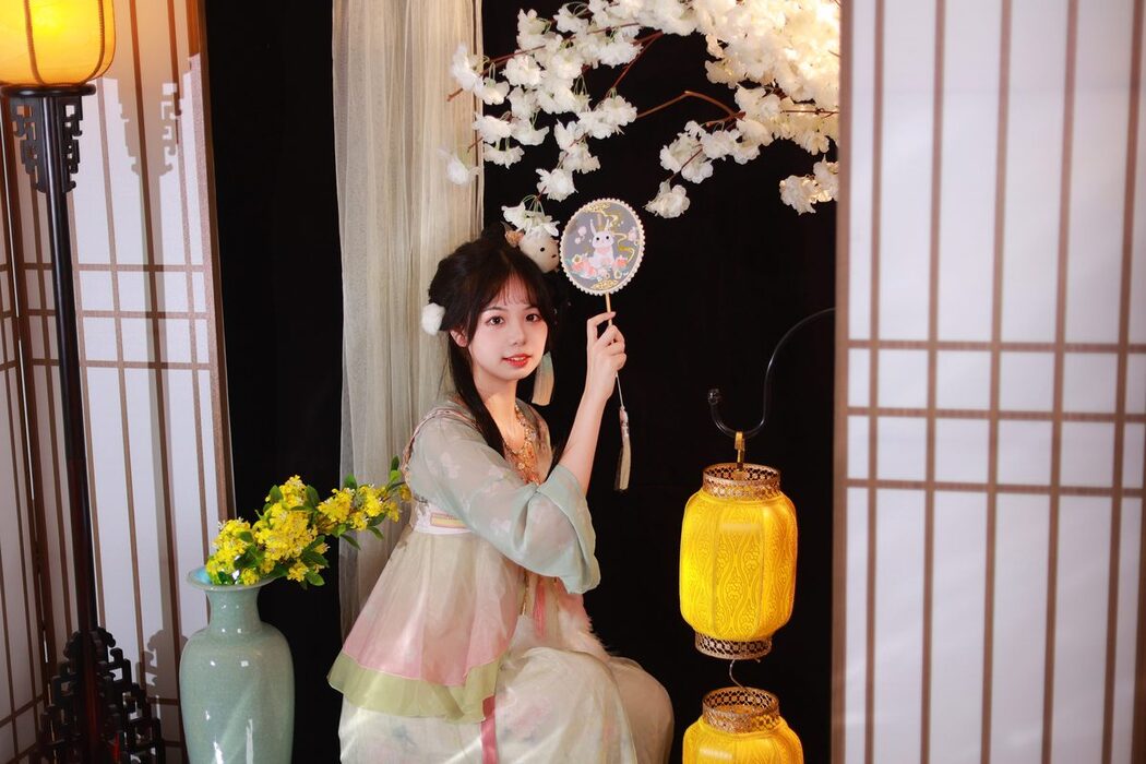 YiTuYu艺图语 Vol.5196 Mu Yan Se Cc
