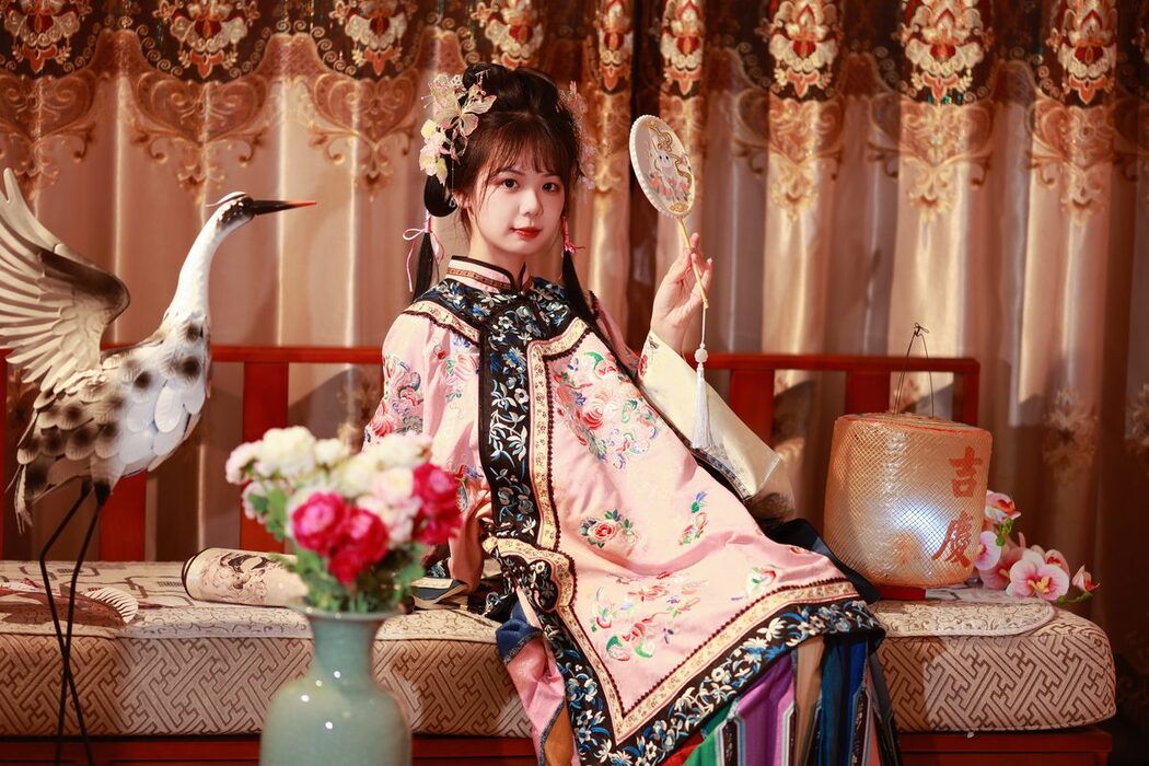 YiTuYu艺图语 Vol.5207 Mu Yan Se Cc