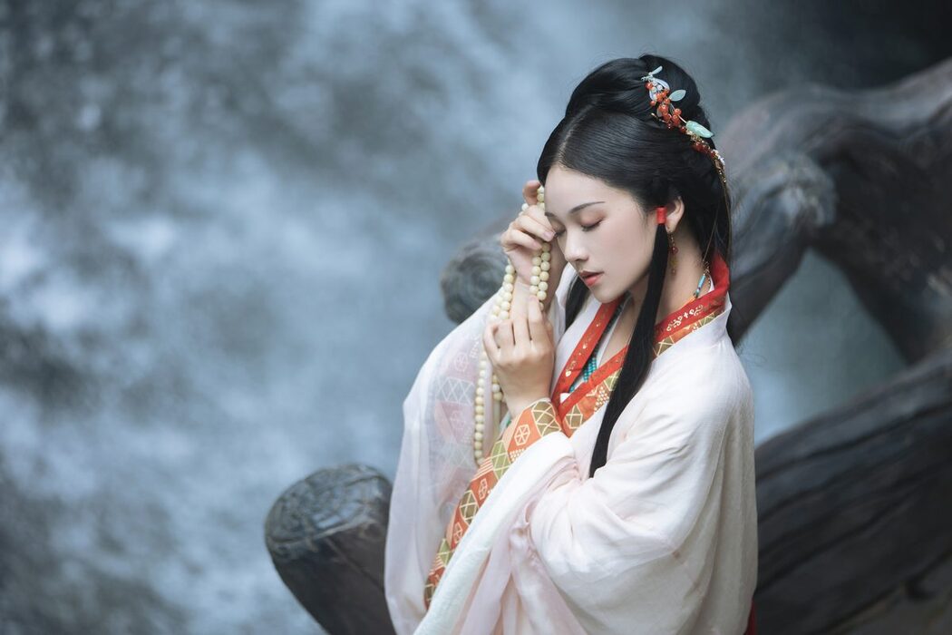YiTuYu艺图语 Vol.5220 Qiu Da Da