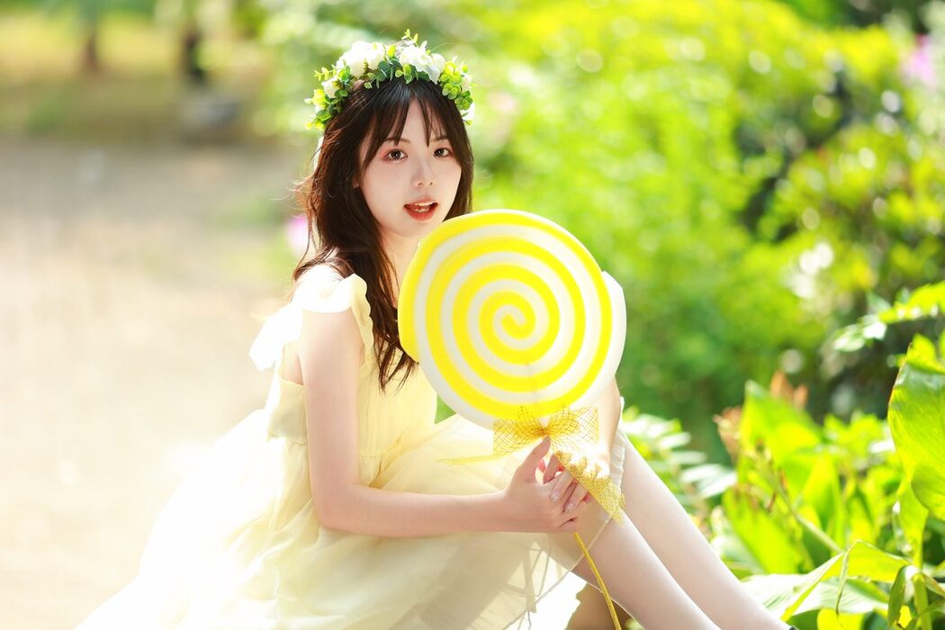 YiTuYu艺图语 Vol.5219 Mu Yan Se Cc