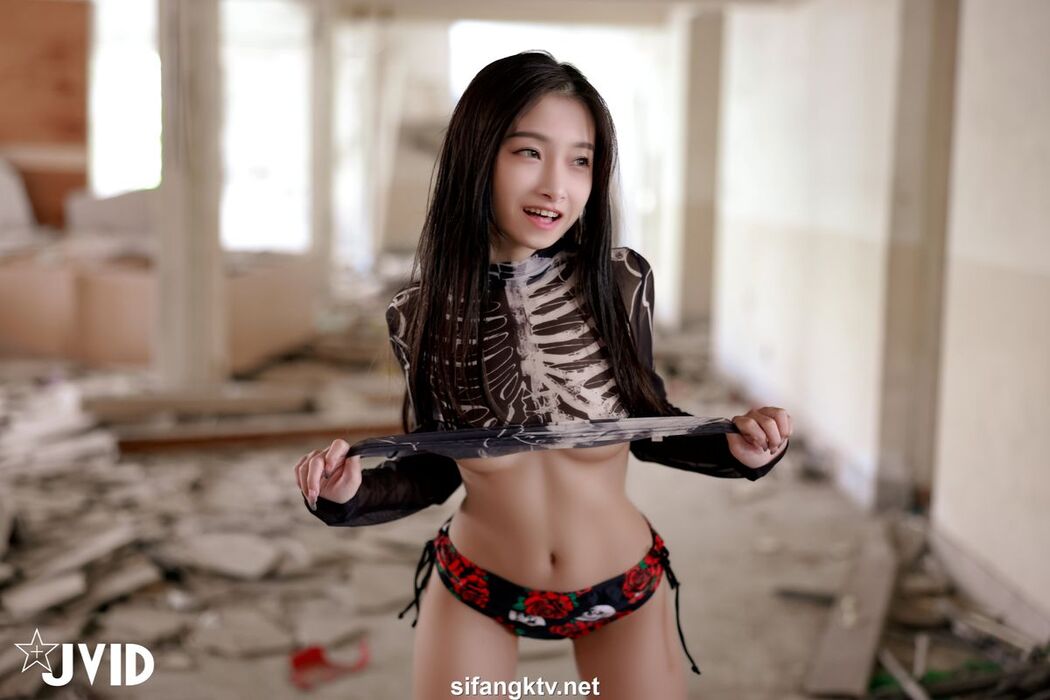 JVID Xiao Zhi Ma Ni Ni 小隻馬霓霓 – 廢墟開趴一絲不掛 性感調皮誘惑全裸無碼尺度毫無保留全解放 Part01 (55P)