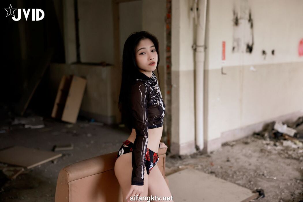 JVID Xiao Zhi Ma Ni Ni 小隻馬霓霓 – 廢墟開趴一絲不掛 性感調皮誘惑全裸無碼尺度毫無保留全解放 Part01 (55P)