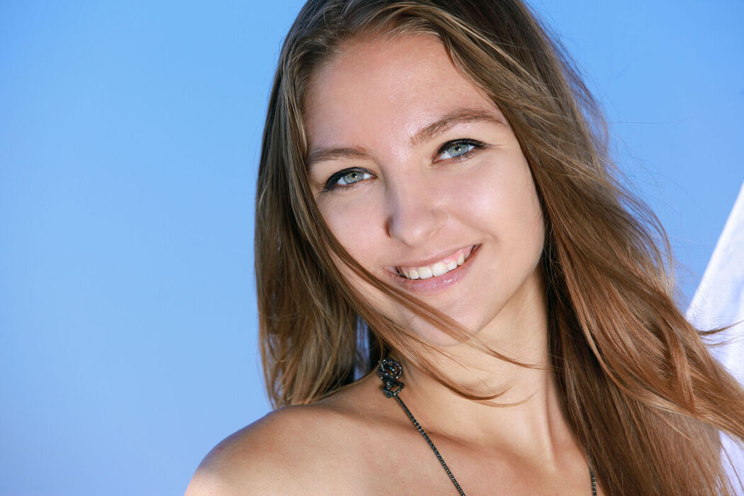 MetArt Izabel A – Gardina Part1 (67P)
