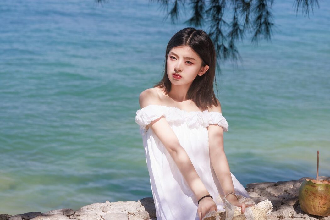 YiTuYu艺图语 Vol.5442 Zhang Zhang Bao