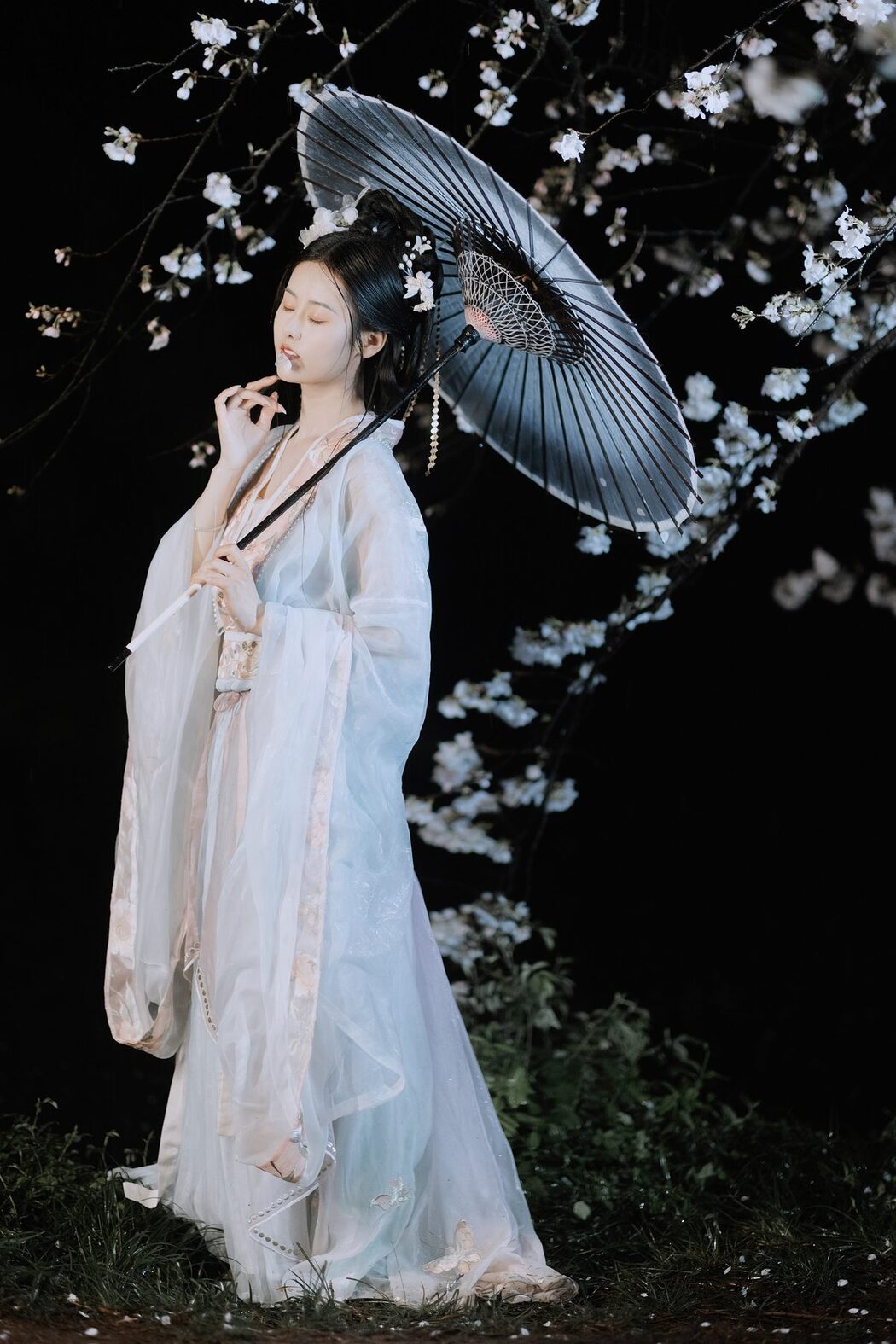 YiTuYu艺图语 Vol.5397 Ren Jian Yue Su Chen