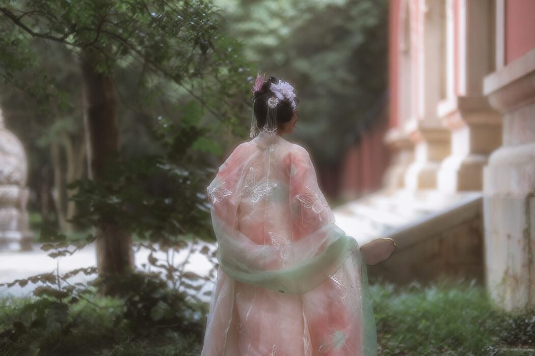 YiTuYu艺图语 Vol.5364 Bian Jing Mu Yang Mao
