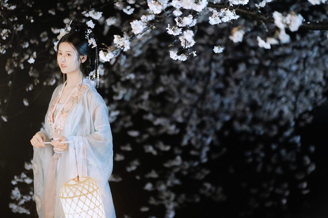 YiTuYu艺图语 Vol.5397 Ren Jian Yue Su Chen