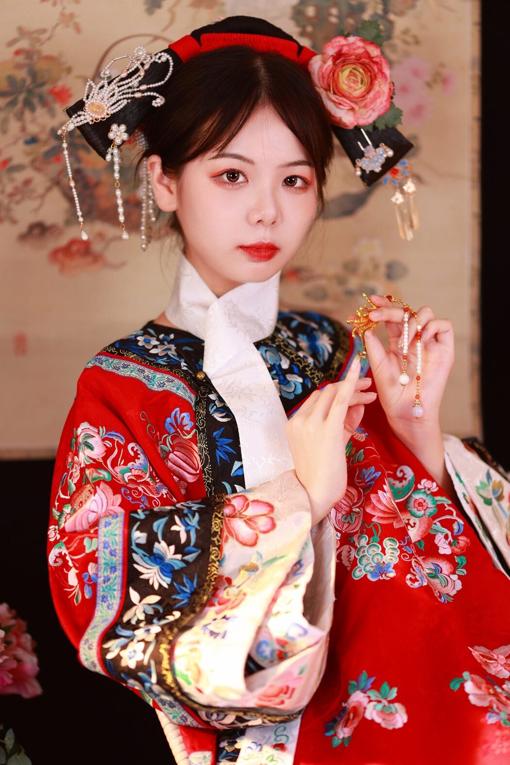 YiTuYu艺图语 Vol.5325 Mu Yan Se Cc