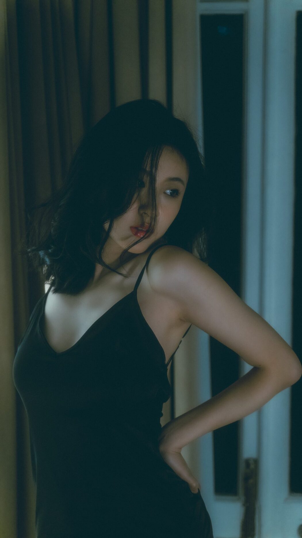 YiTuYu艺图语 Vol.5381 A Zi