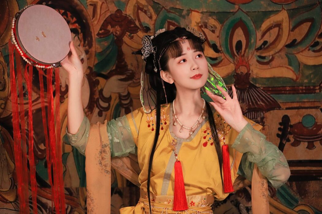 YiTuYu艺图语 Vol.5447 Ce Er Qing Xin Ting