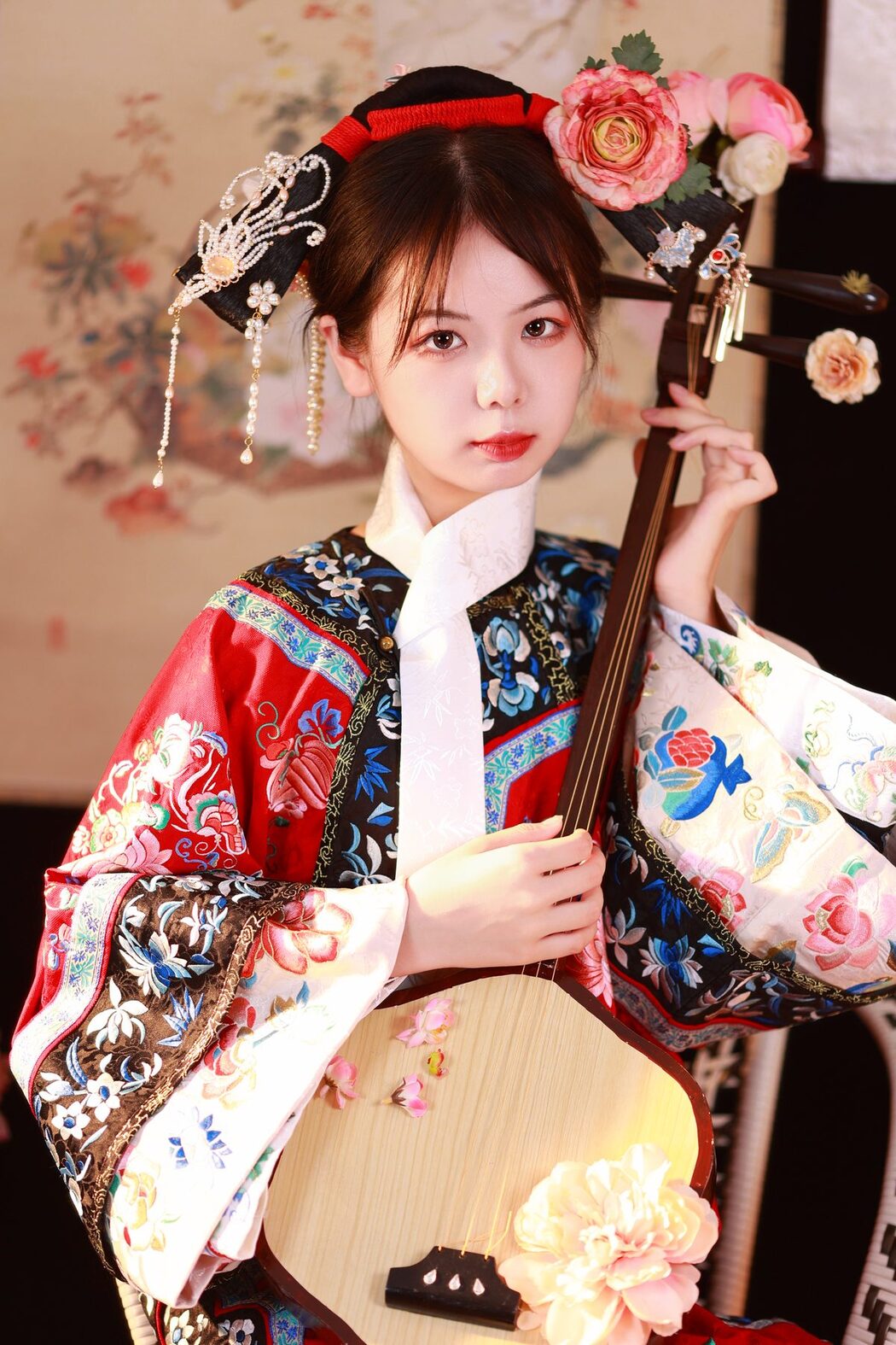 YiTuYu艺图语 Vol.5325 Mu Yan Se Cc