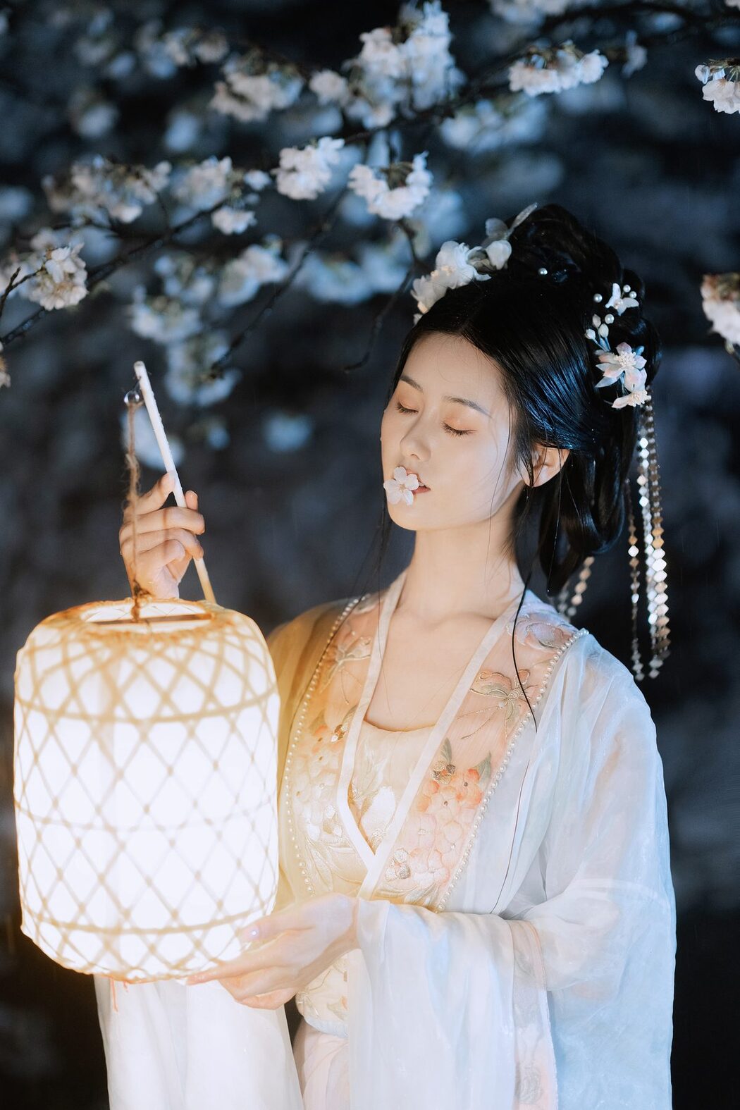 YiTuYu艺图语 Vol.5397 Ren Jian Yue Su Chen