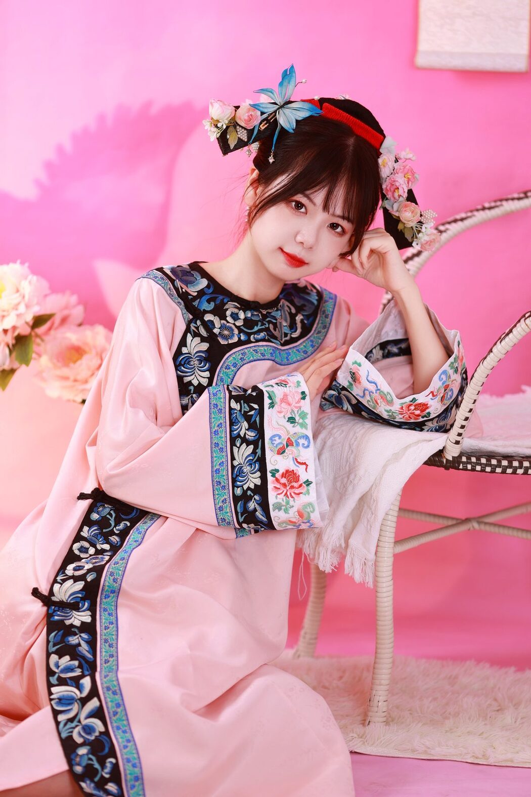 YiTuYu艺图语 Vol.5335 Mu Yan Se Cc