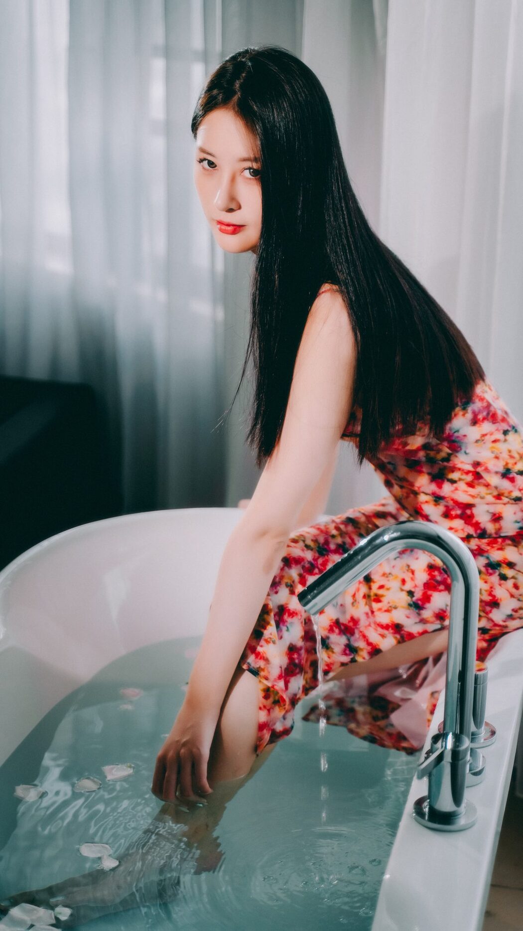 YiTuYu艺图语 Vol.5291 Xiao Wu Chui Pao Pao