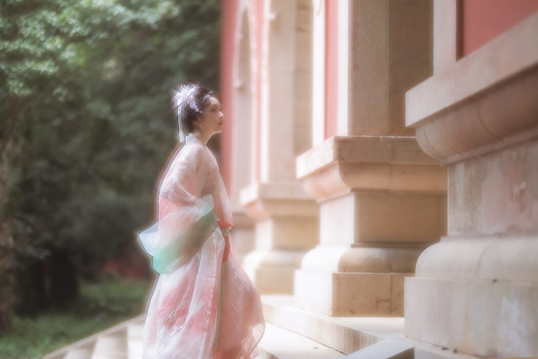 YiTuYu艺图语 Vol.5364 Bian Jing Mu Yang Mao