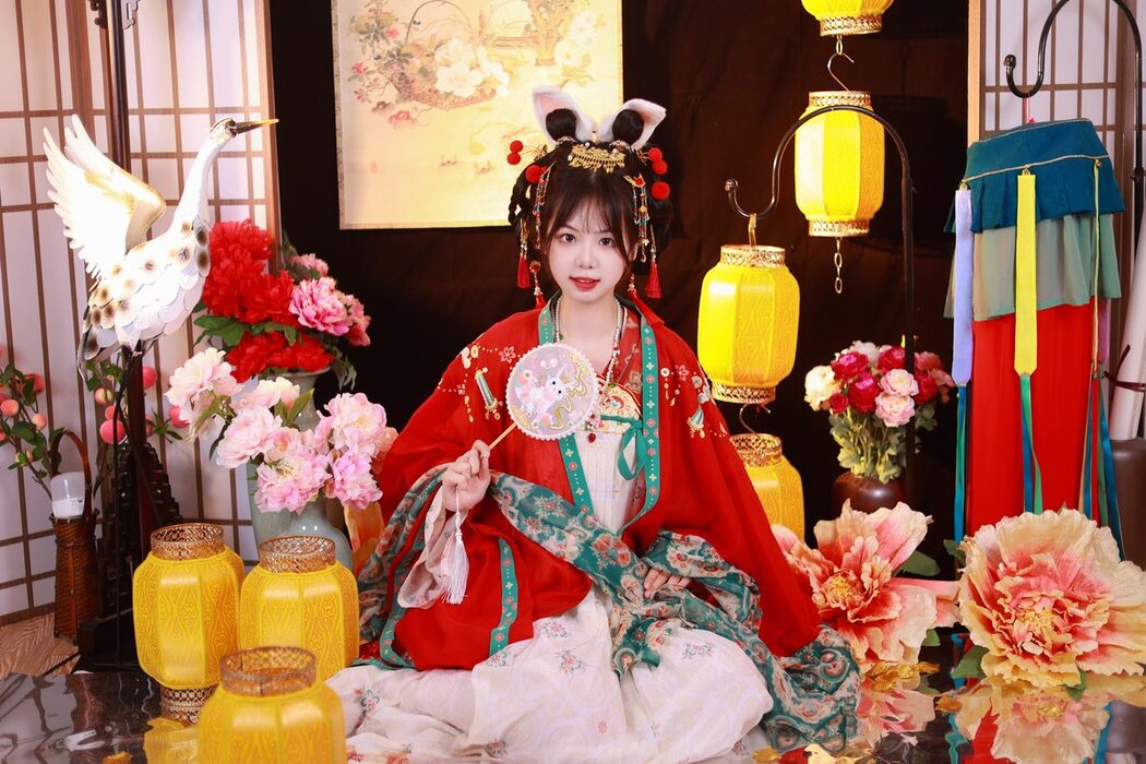 YiTuYu艺图语 Vol.5370 Mu Yan Se Cc