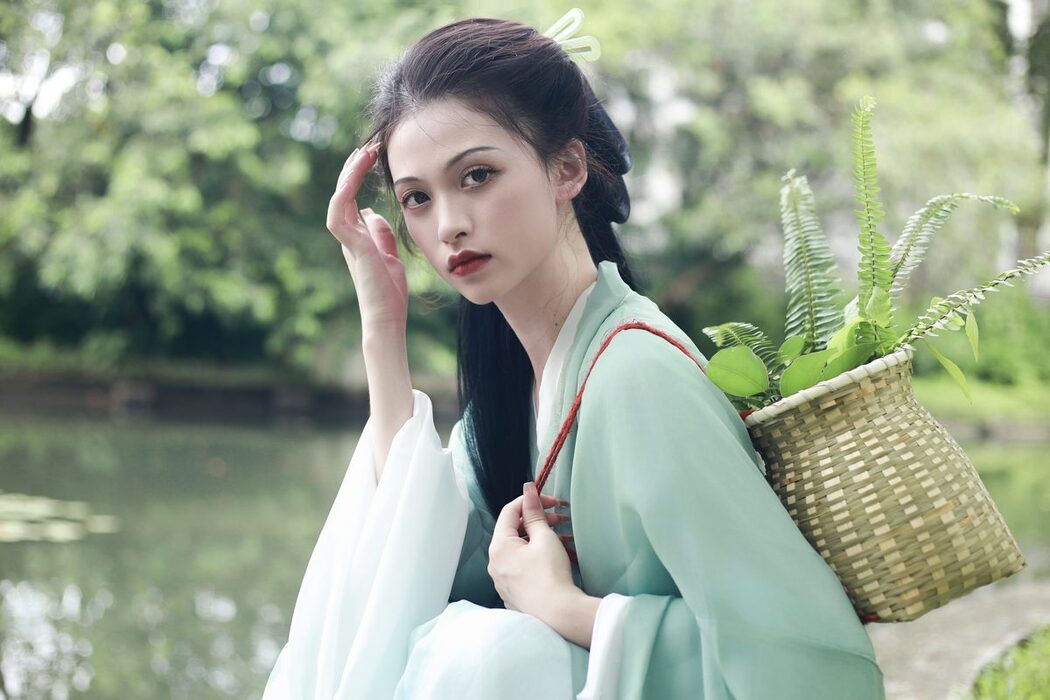 YiTuYu艺图语 Vol.5298 Nie Er