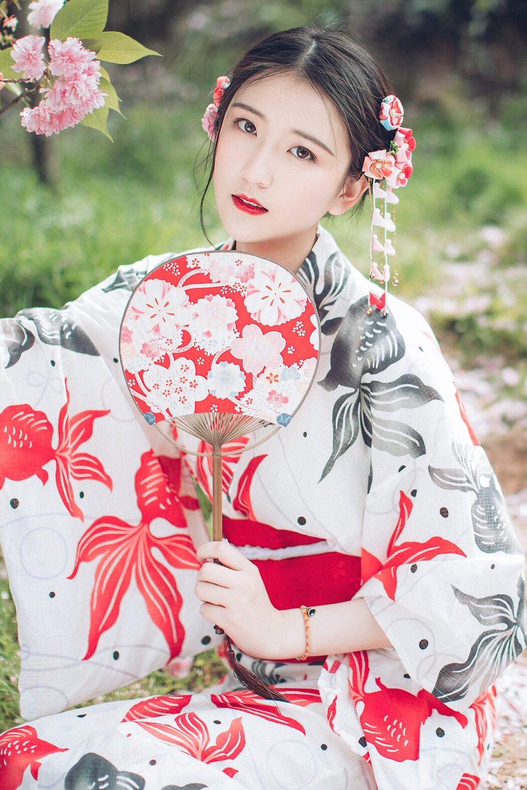 YiTuYu艺图语 Vol.5350 Xiao Mo Cover Photo