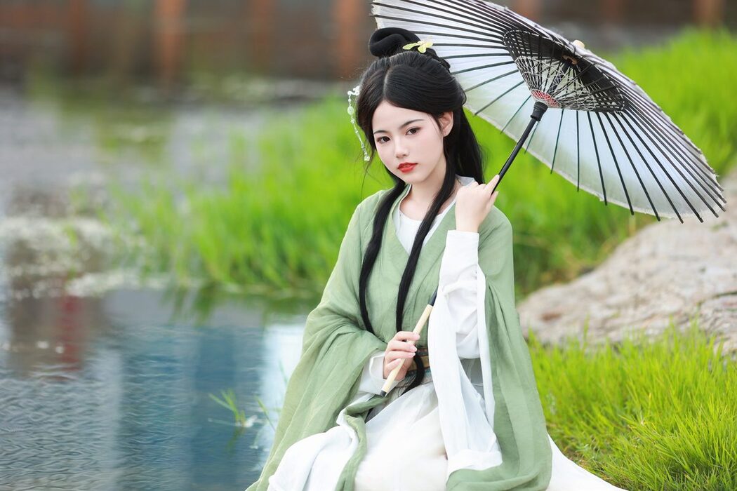 YiTuYu艺图语 Vol.5352 Yu Xiao Li Lili
