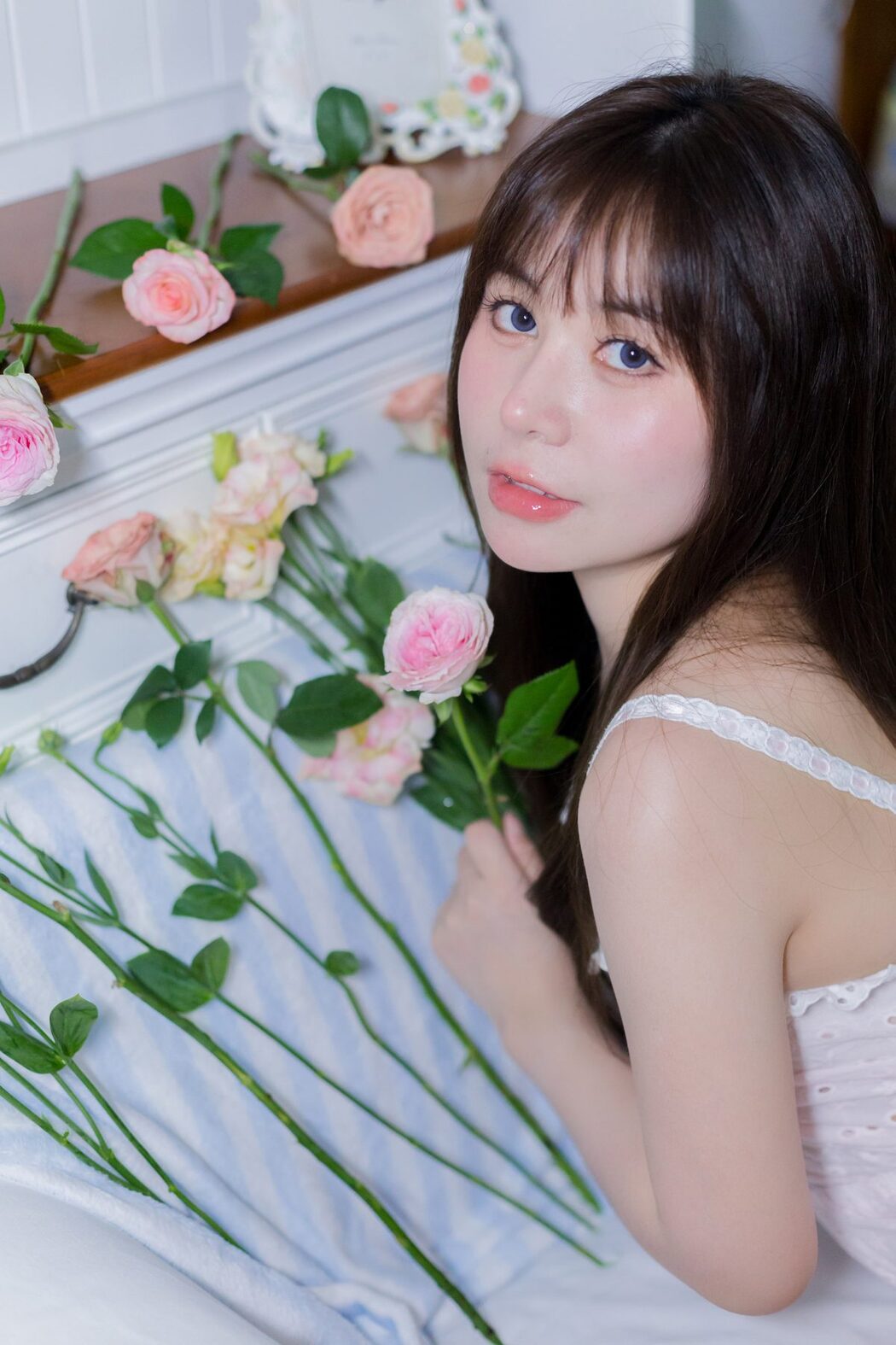 YiTuYu艺图语 Vol.5455 He Ming Zhi Ying