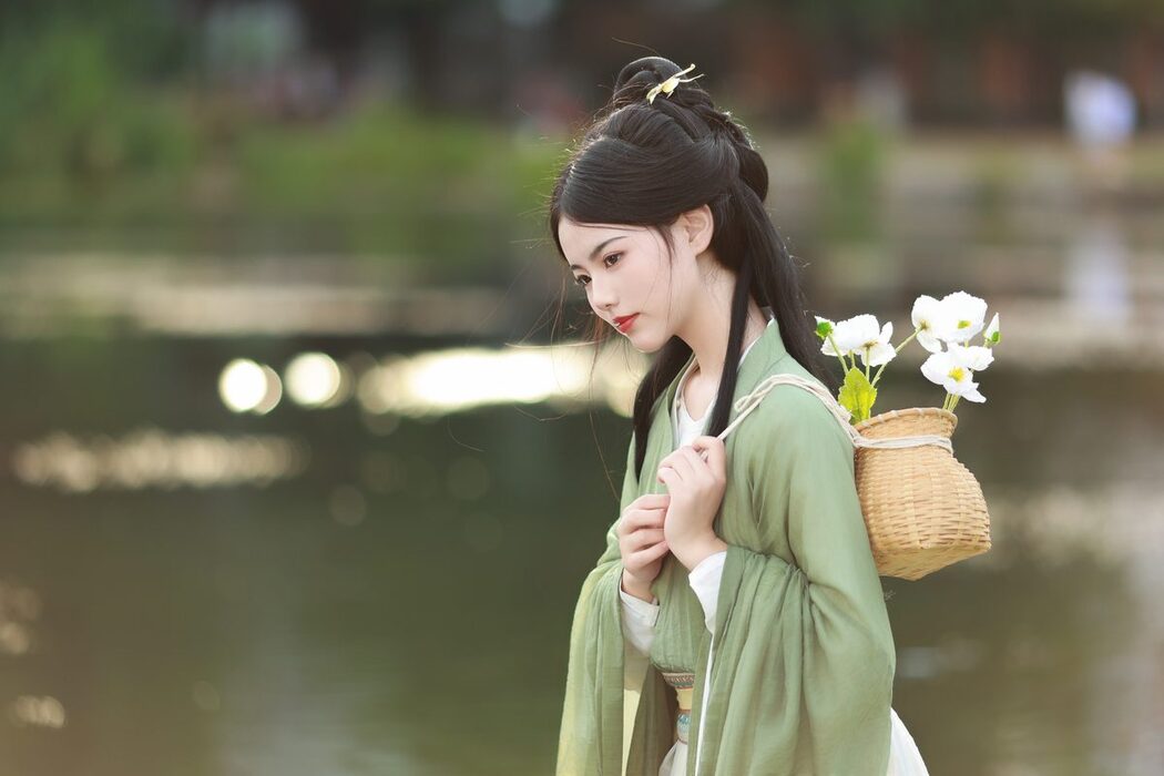 YiTuYu艺图语 Vol.5352 Yu Xiao Li Lili
