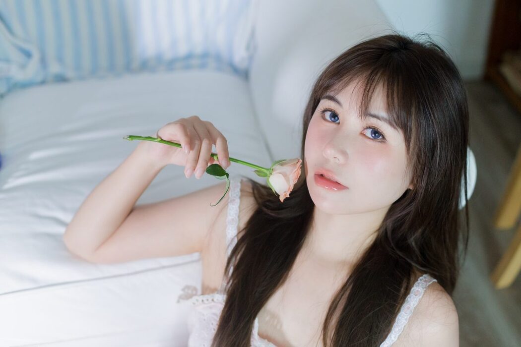 YiTuYu艺图语 Vol.5455 He Ming Zhi Ying
