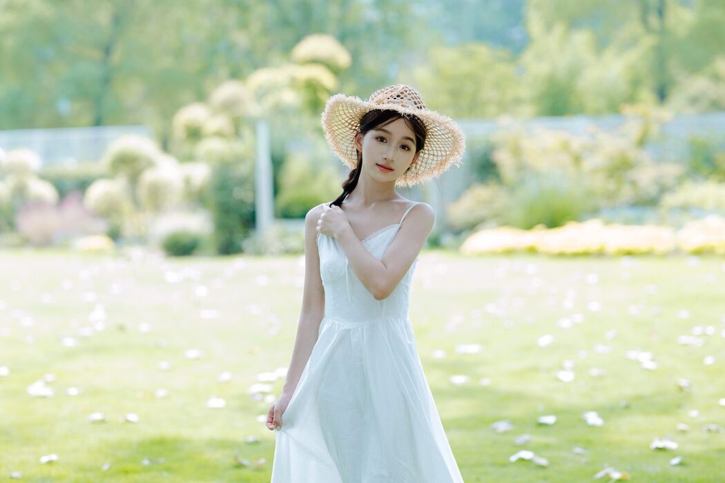 YiTuYu艺图语 Vol.5331 Yu Er