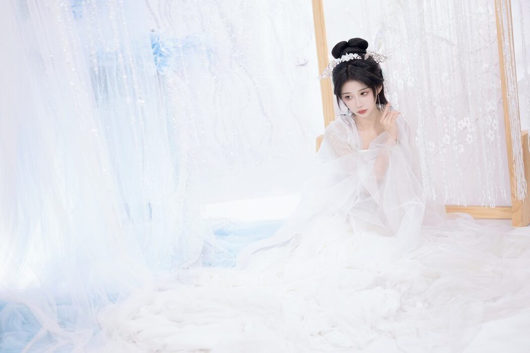 YiTuYu艺图语 Vol.5343 Qi Luo Sheng De Xiao Su Su