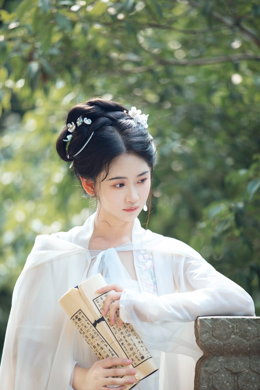 YiTuYu艺图语 Vol.5311 Jiao Yi Zhi Sui Sui
