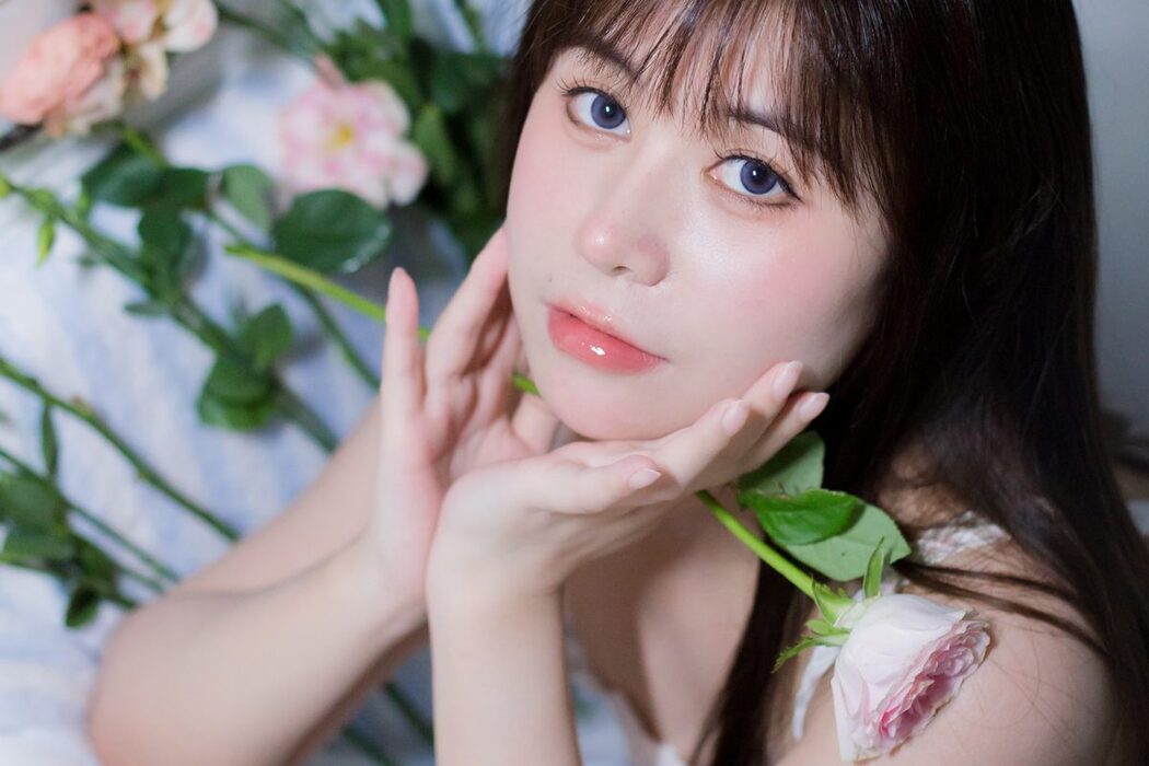 YiTuYu艺图语 Vol.5455 He Ming Zhi Ying