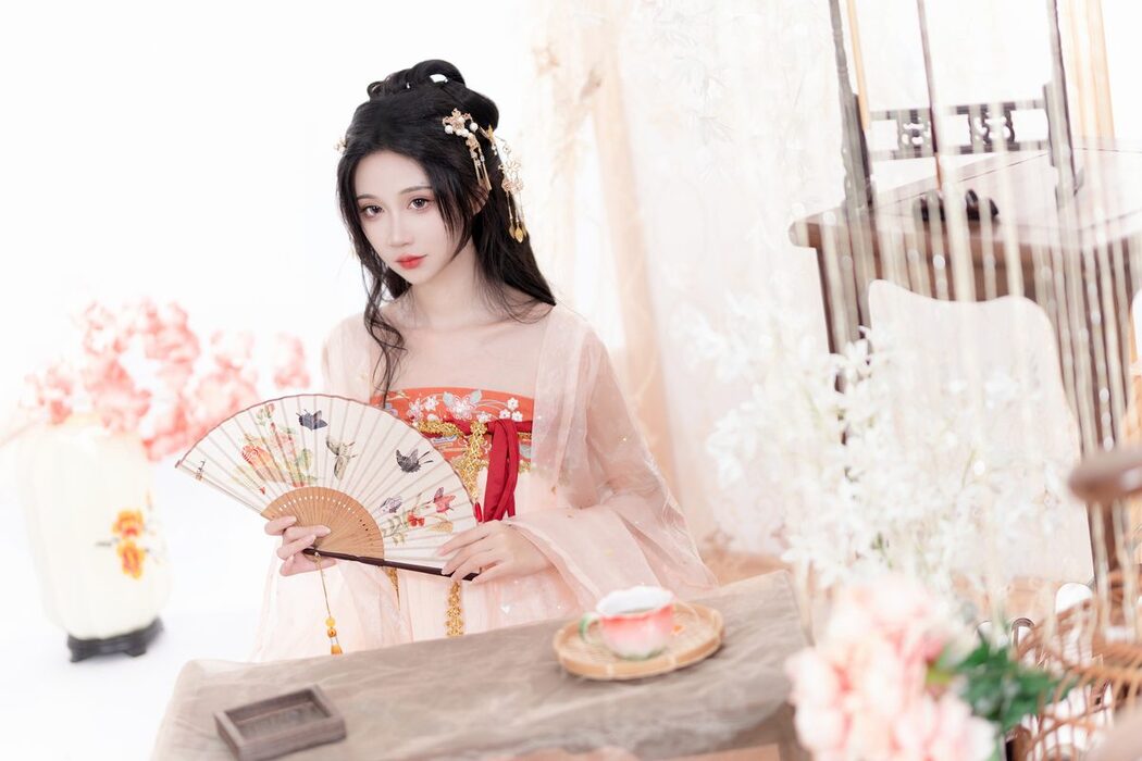 YiTuYu艺图语 Vol.5326 Qi Luo Sheng De Xiao Su Su