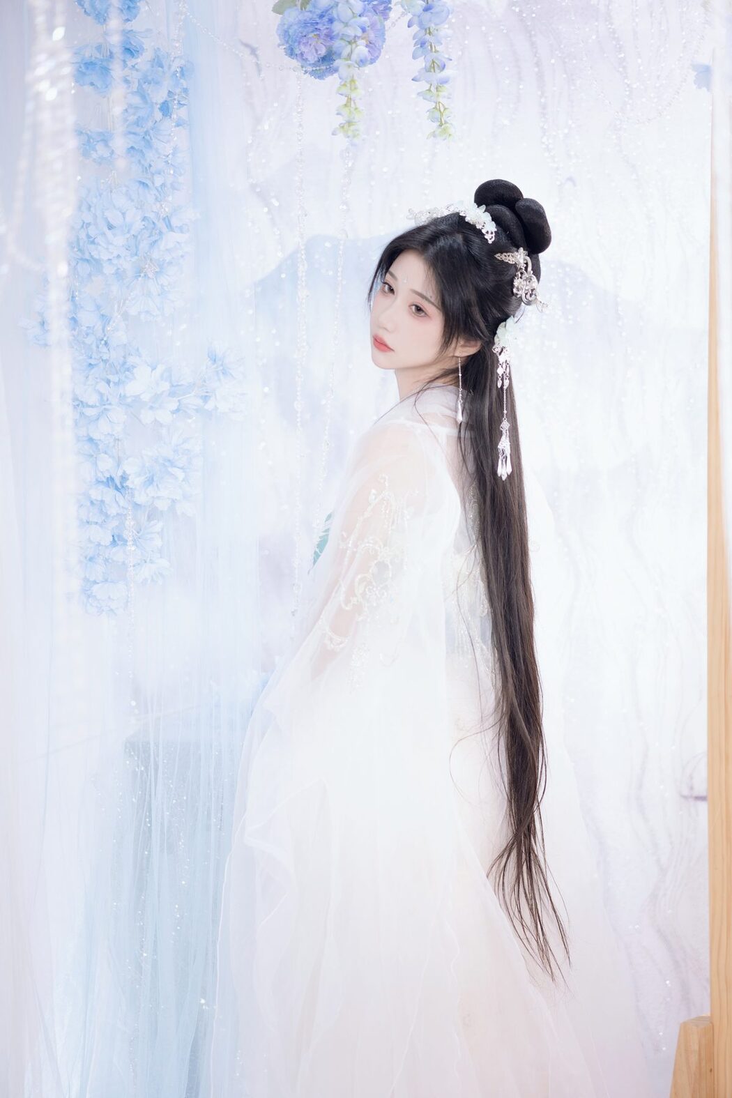 YiTuYu艺图语 Vol.5343 Qi Luo Sheng De Xiao Su Su