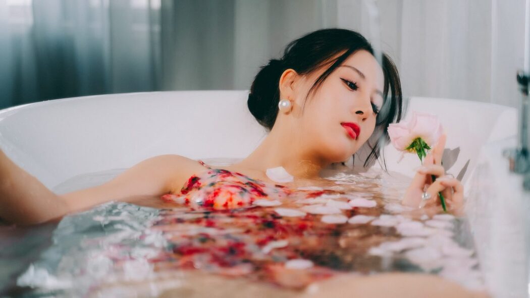 YiTuYu艺图语 Vol.5291 Xiao Wu Chui Pao Pao