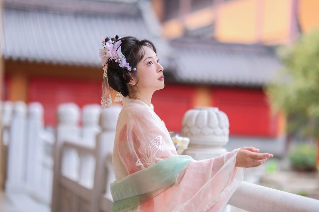 YiTuYu艺图语 Vol.5364 Bian Jing Mu Yang Mao