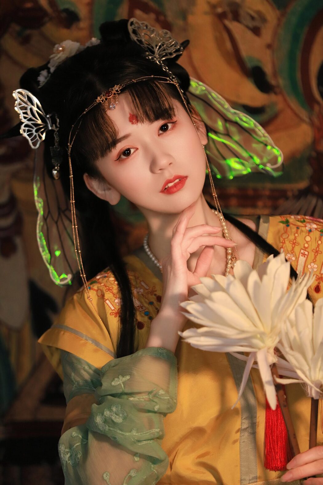 YiTuYu艺图语 Vol.5447 Ce Er Qing Xin Ting