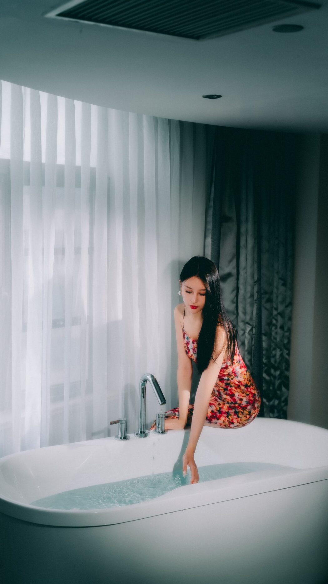 YiTuYu艺图语 Vol.5291 Xiao Wu Chui Pao Pao