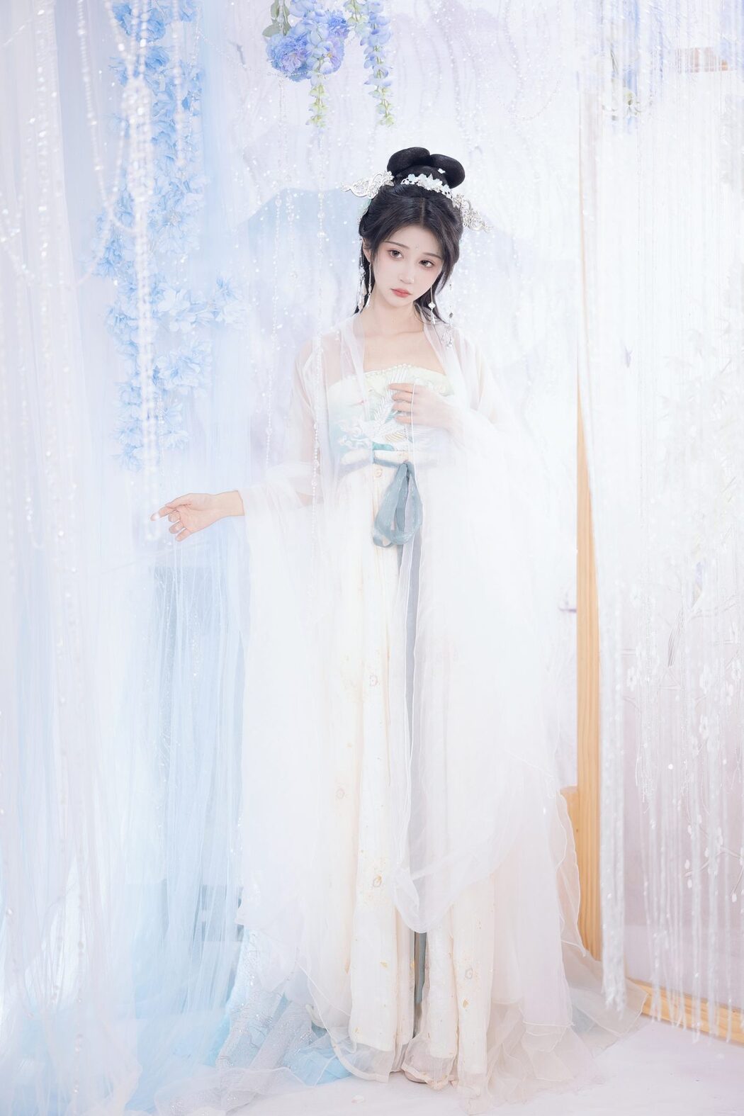 YiTuYu艺图语 Vol.5343 Qi Luo Sheng De Xiao Su Su