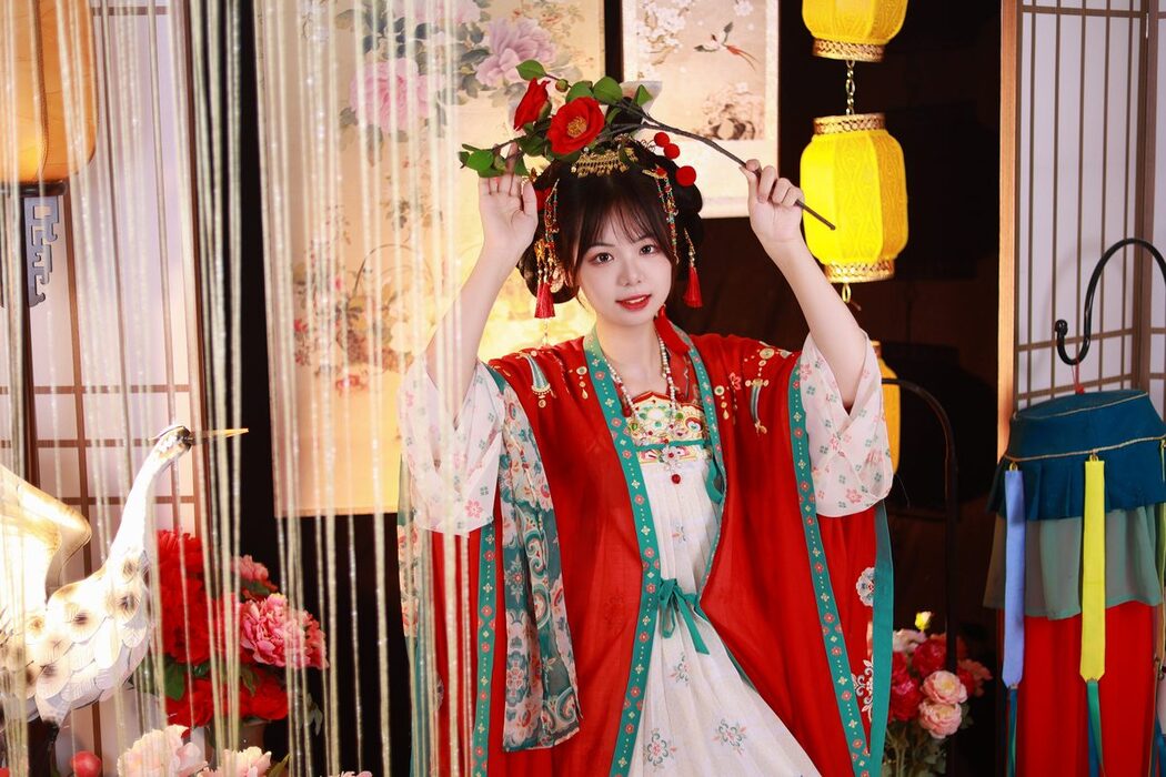 YiTuYu艺图语 Vol.5370 Mu Yan Se Cc