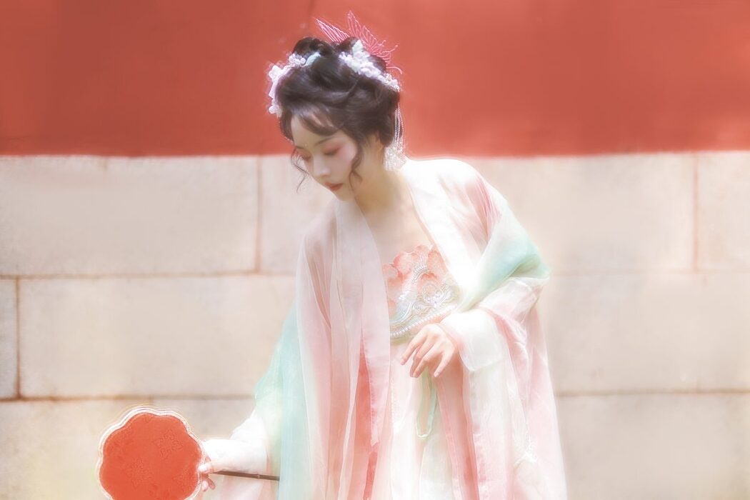 YiTuYu艺图语 Vol.5364 Bian Jing Mu Yang Mao