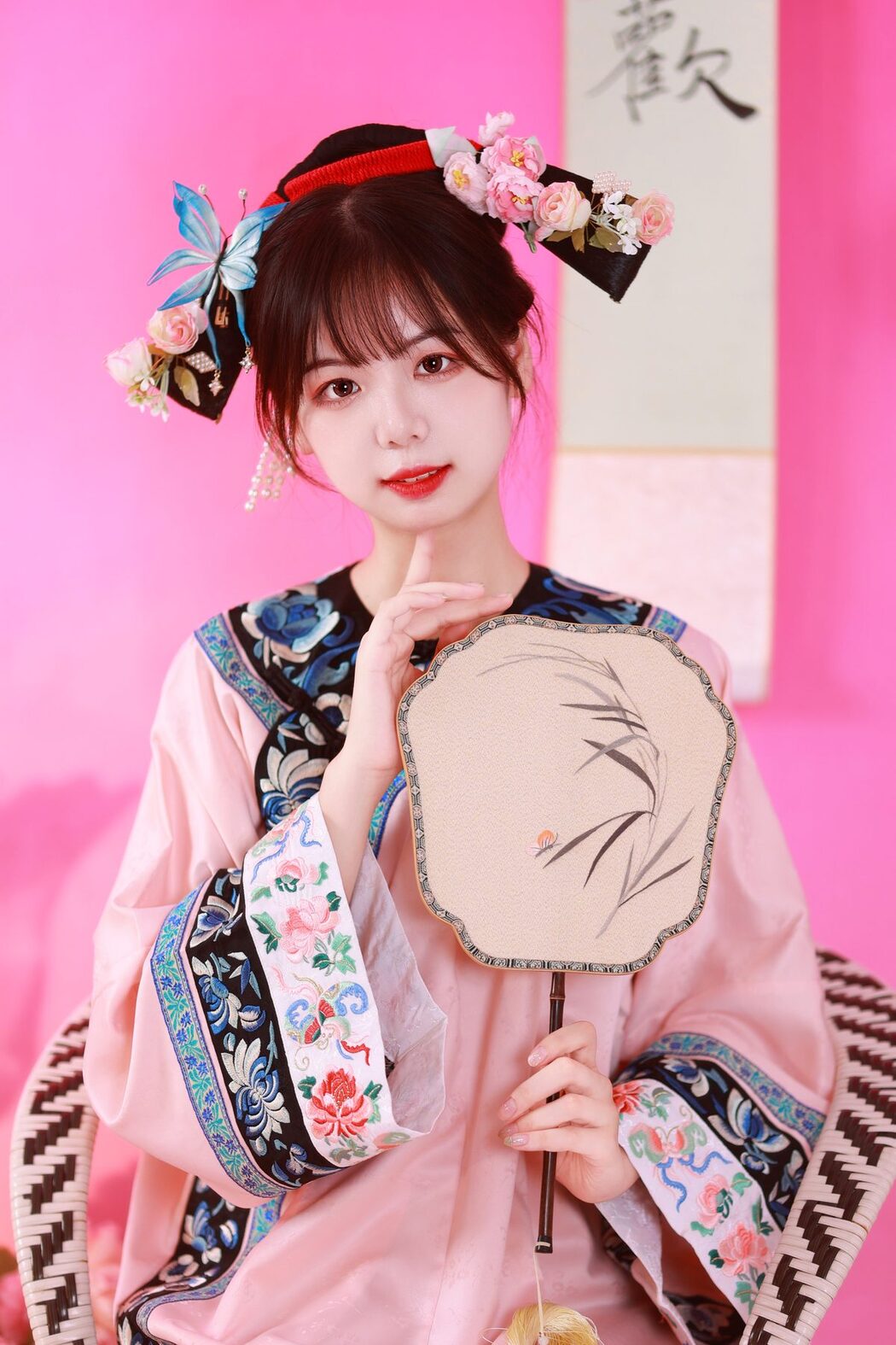 YiTuYu艺图语 Vol.5335 Mu Yan Se Cc