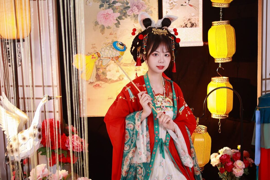 YiTuYu艺图语 Vol.5370 Mu Yan Se Cc