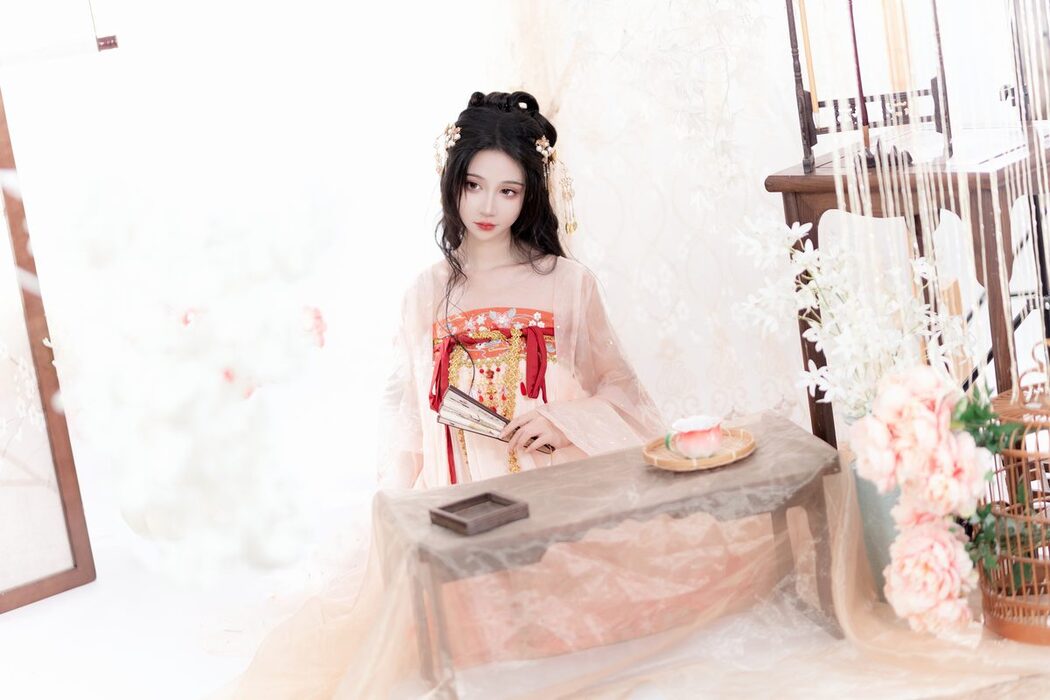 YiTuYu艺图语 Vol.5326 Qi Luo Sheng De Xiao Su Su