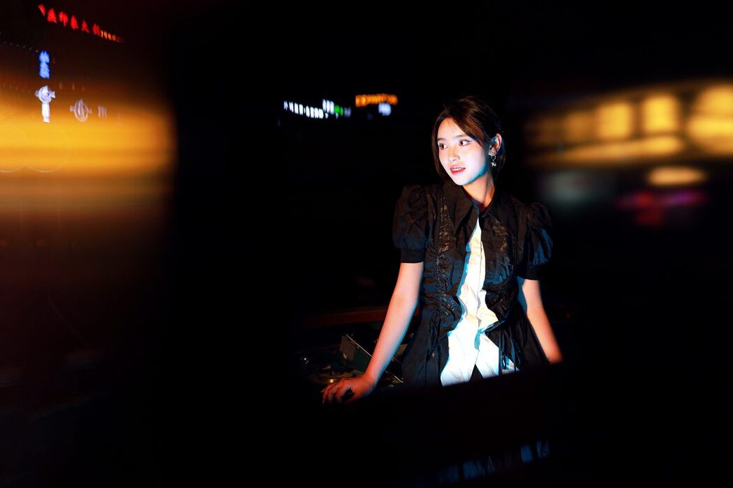 YiTuYu艺图语 Vol.5339 Jiu Yue