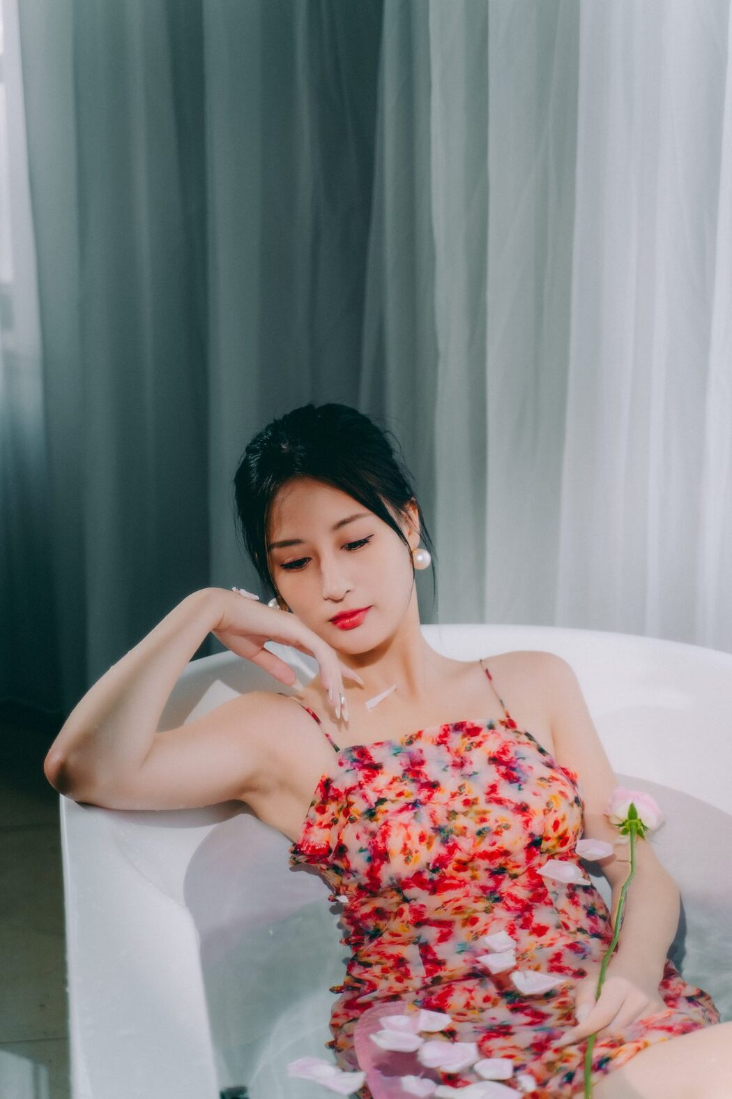 YiTuYu艺图语 Vol.5291 Xiao Wu Chui Pao Pao