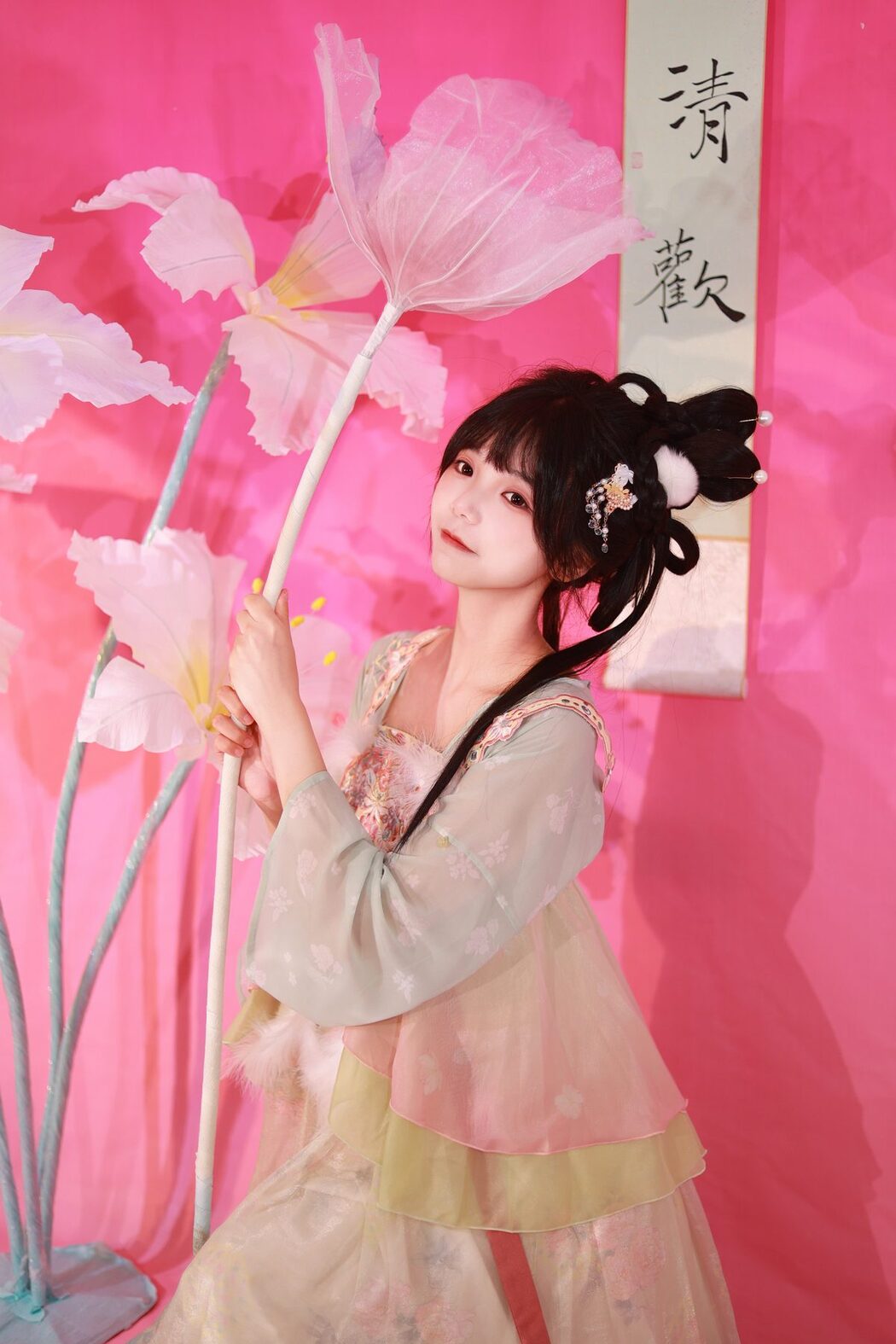 YiTuYu艺图语 Vol.5453 Jie Ruan Tang