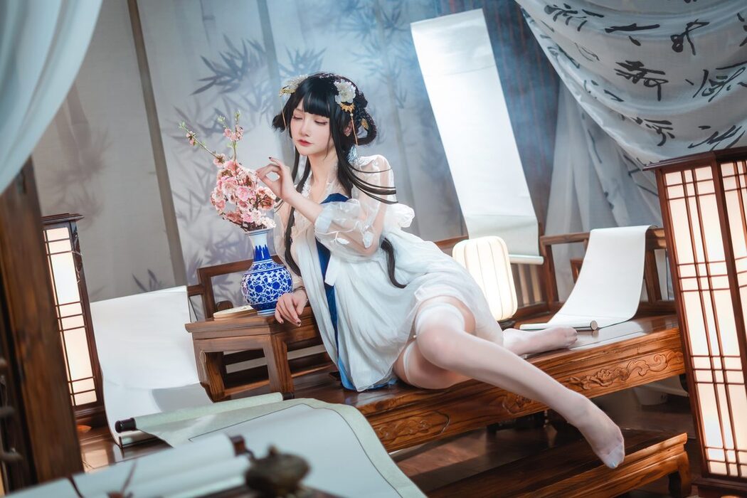 YiTuYu艺图语 Vol.5374 Xian Jiu Airi