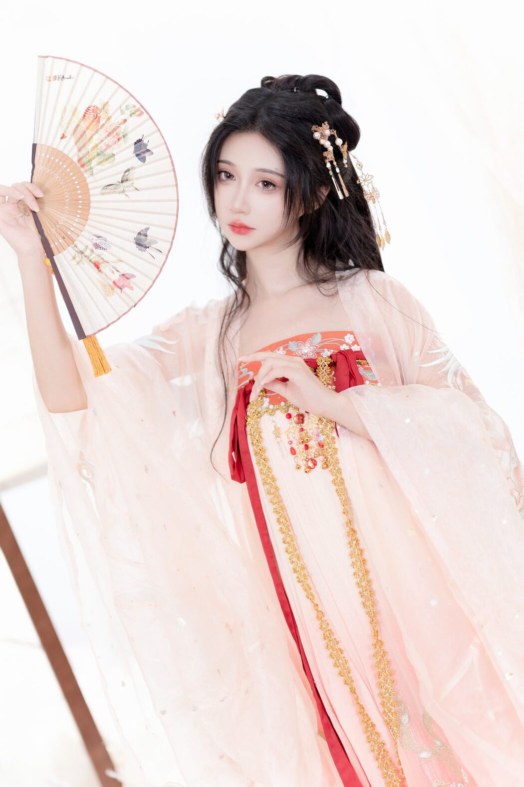 YiTuYu艺图语 Vol.5326 Qi Luo Sheng De Xiao Su Su