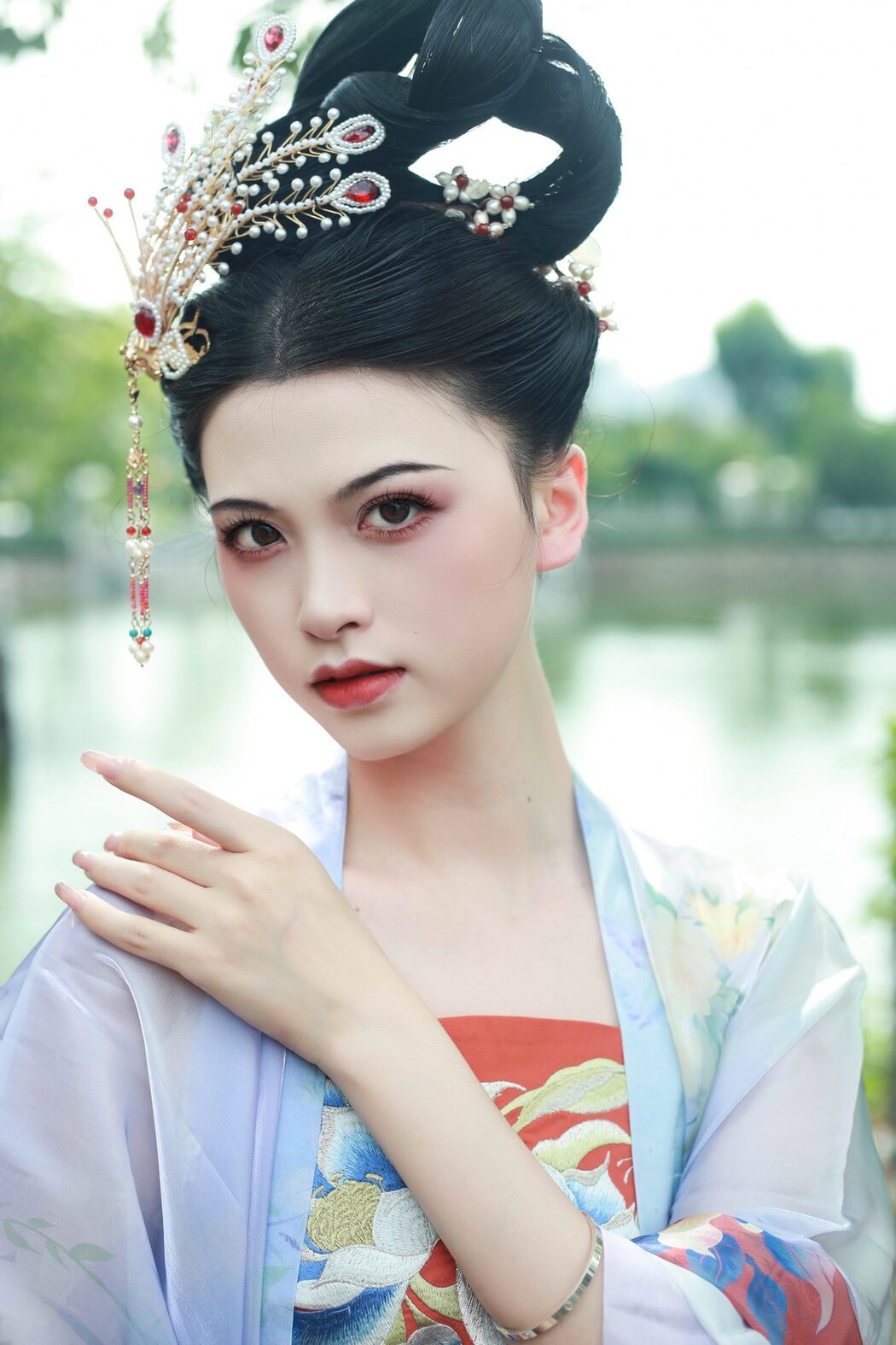YiTuYu艺图语 Vol.5366 Nie Er