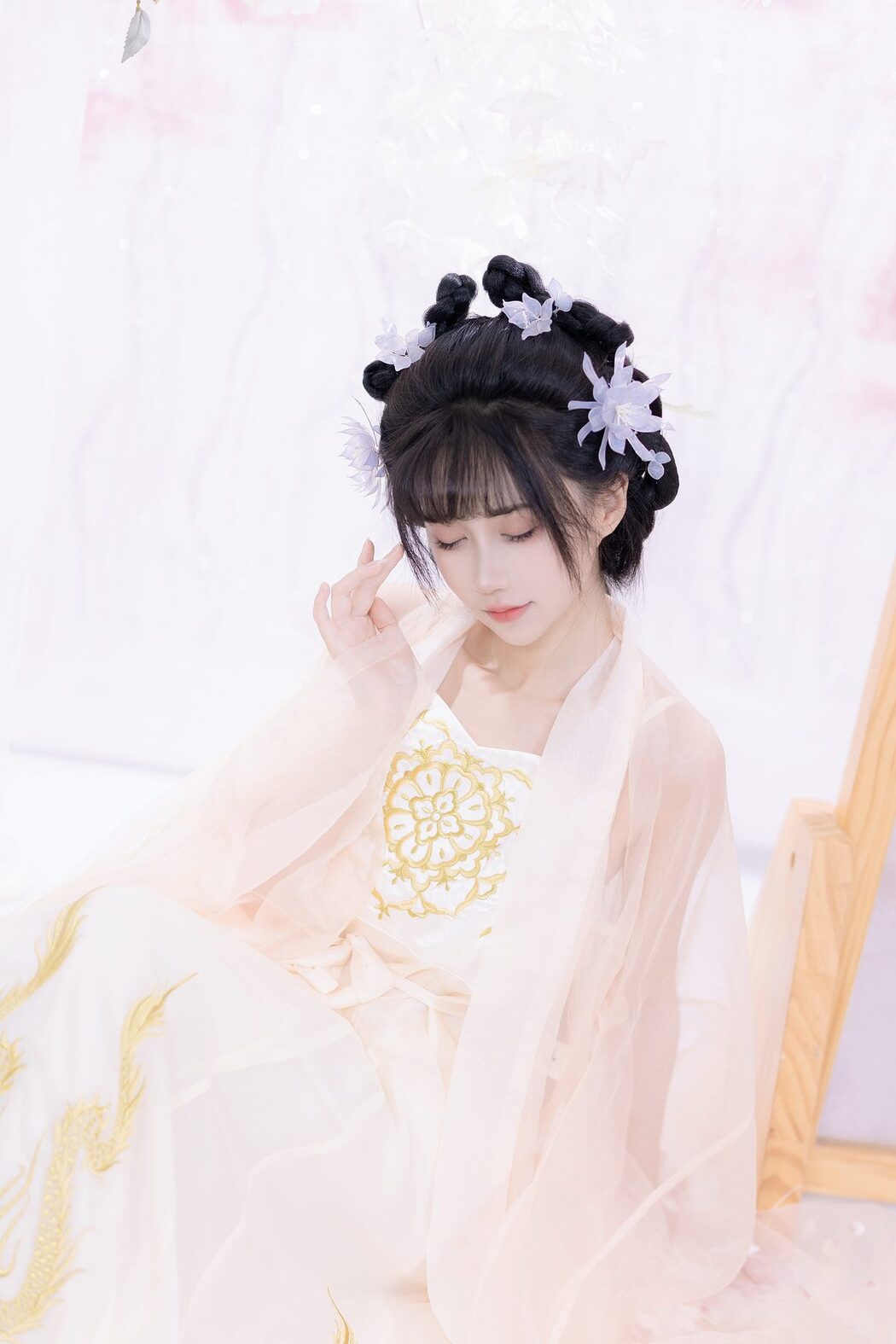 YiTuYu艺图语 Vol.5368 Qi Luo Sheng De Xiao Su Su